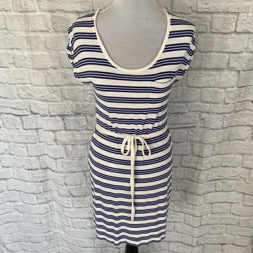 Old Navy women S stripe short sleeve scoopneck  shirt dress with tie waist
